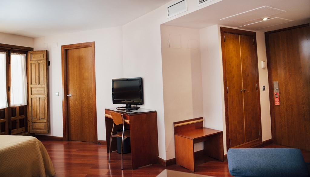 Santa Isabel Hotel